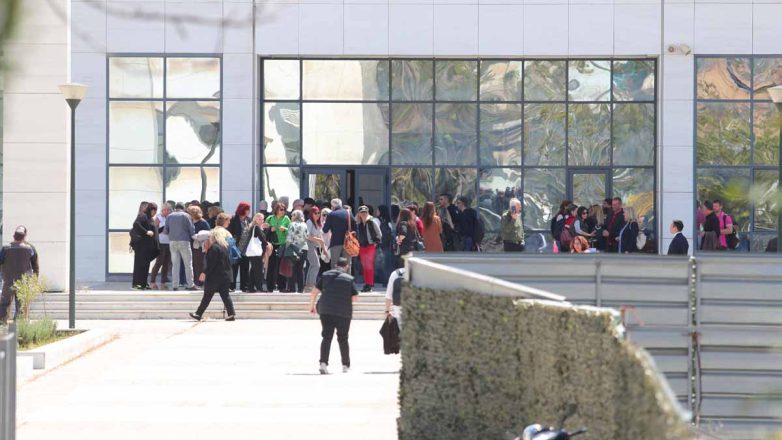 Ένωση Δικαστών και Εισαγγελέων: «Πρωτοφανής επίθεση στο Πρωτοδικείο – Ας αναλάβει η Πολιτεία τις ευθύνες της»