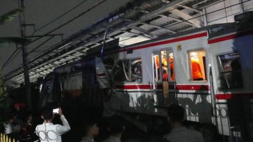 Ινδονησία: Τουλάχιστον πέντε νεκροί και δεκάδες τραυματίες σε σύγκρουση τρένων
