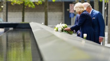 Νέα Υόρκη: Ο βασιλιάς Κάρολος τίμησε τη μνήμη των θυμάτων της 11ης Σεπτεμβρίου