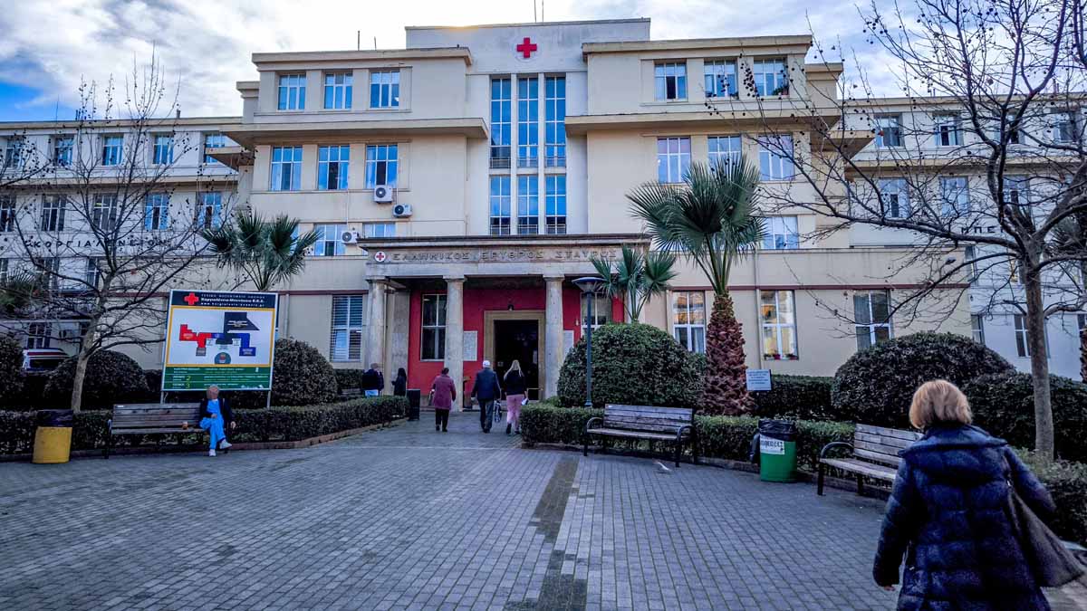 Εξιτήριο για τις τέσσερις γυναίκες που τραυμάτισε ο 89χρονος στο Πρωτοδικείο