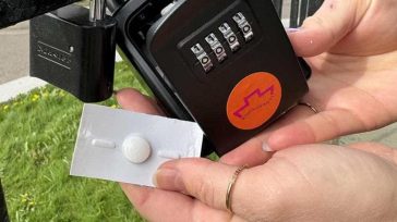 Ακτιβίστριες τοποθέτησαν θυρίδες με χάπια άμβλωσης σε δρόμους της Μάλτας