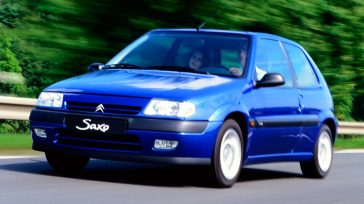 Το Citroën Saxo VTS σβήνει τα 30 κεράκια – Το γρήγορο μικρό που έγραψε ιστορία