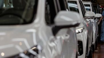 Γερμανική Ένωση Αυτοκινητοβιομηχανίας: «Τεράστιο κόστος» από τους νέους δασμούς στα αυτοκίνητα