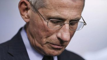 «Η Αμερική χρειάζεται την πλήρη αλήθεια για τις συγκαλύψεις του Φάουτσι στη διάρκεια της πανδημίας»
