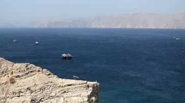 Ιράν: Παραβίαση της κατάπαυσης του πυρός οποιαδήποτε αμερικανική ανάμιξη στα Στενά του Ορμούζ