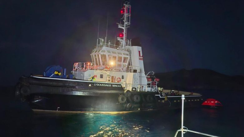 Προσάραξη Ρυμουλκού στη Μακρόνησο