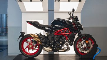 Η MV Agusta παρουσιάζει τη νέα Brutale 800 Nero Carbonio