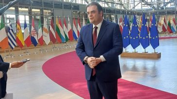 Πιερρακάκης από ECOFIN: «Ξύλινα Τείχη» ή Οικονομική Απελευθέρωση;