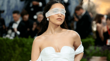 Rachel Zegler: Η απάντηση στην κριτική μέσω του Met Gala 2026
