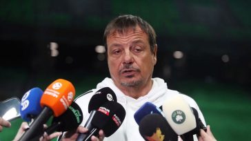 Αταμάν: «Πρώτη φορά βλέπω αστυνομία στα αποδυτήρια»