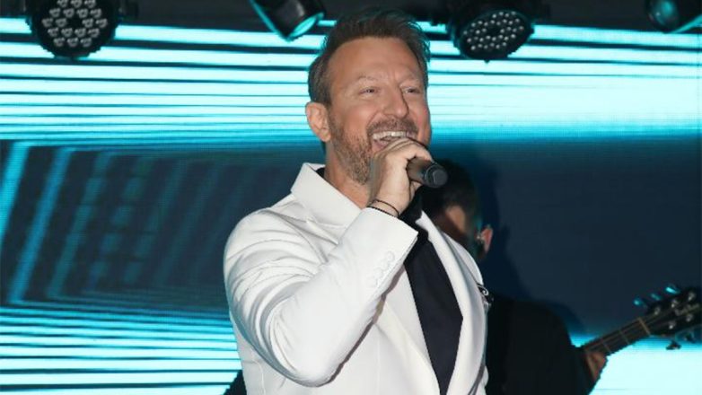 Ο Καραφώτης ξεσήκωσε το «Ελλάδος Εικόνες» – Αδιαχώρητο στην πρεμιέρα