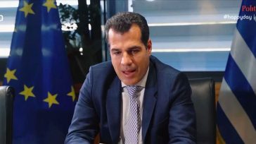 Θάνος Πλεύρης: Η μάχη στη ΜΕΘ και οι πιθανότητες ζωής – «Έλεγα να μην πεθάνω χωρίς να δω τα παιδιά μου»