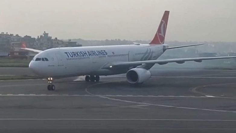 Νεπάλ: Φωτιά σε αεροσκάφος της Turkish Airlines μετά την προσγείωσή του στο Κατμαντού Νεπάλ: Φωτιά σε αεροσκάφος της Turkish Airlines μετά την προσγείωσή του στο Κατμαντού