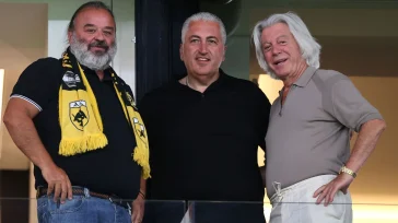 Χρωστάνε κυπελλούχος και πρωταθλήτρια