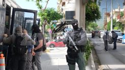 Ο «βομβιστής» των ΑΤΜ και το οπλοστάσιο της ληστείας στην Κάτω Τιθορέα
