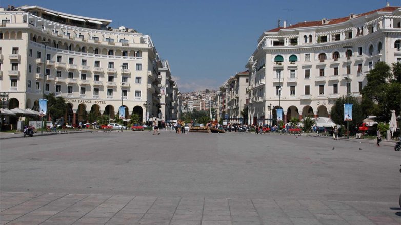 Η Θεσσαλονίκη χορεύει ζεϊμπέκικο για νέο Ρεκόρ Γκίνες Η Θεσσαλονίκη χορεύει ζεϊμπέκικο για νέο Ρεκόρ Γκίνες