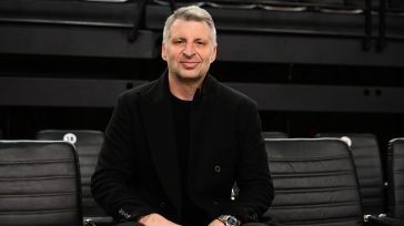 Ο Παπαλουκάς παρουσιάστηκε… έφιππος στην εκδήλωση της ΤΣΣΚΑ