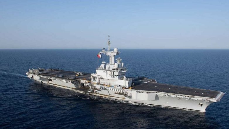 Στην Αραβική Θάλασσα το αεροπλανοφόρο Charles de Gaulle για την ασφάλεια της ναυσιπλοΐας