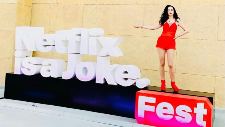Η Δέσποινα Μοίρου έκλεψε τις εντυπώσεις στο Netflix Is A Joke 2026 – Η εμφάνιση που συζητά όλο το Χόλιγουντ
