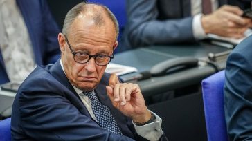 Γερμανία: Η κυβέρνηση Μερτς σχεδιάζει την κατάργηση του 8ωρου