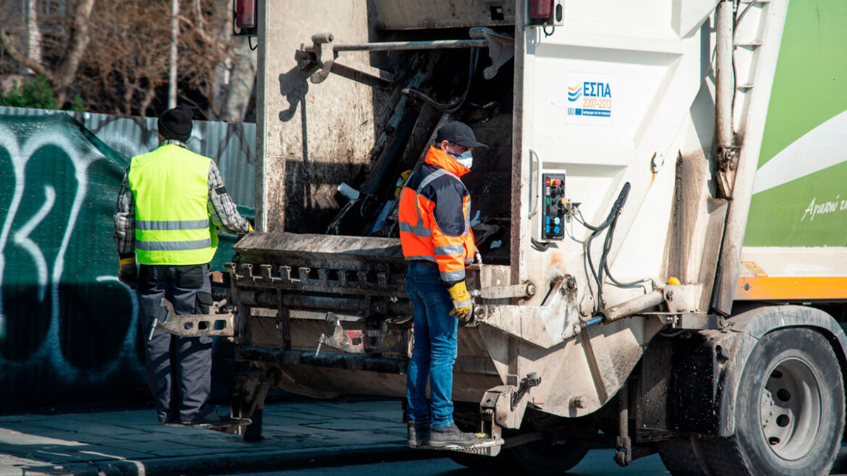 Κέρκυρα: Εργαζόμενος καθαριότητας έπεσε από απορριμματοφόρο που βρισκόταν εν κινήσει