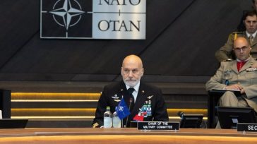 ΝΑΤΟ: Τα drones και η τεχνητή νοημοσύνη μεταβάλλουν ριζικά τους όρους και τις ισορροπίες στη διεξαγωγή των σύγχρονων πολέμων