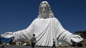 «Φαραωνικό» άγαλμα του Χριστού στην Αρμενία