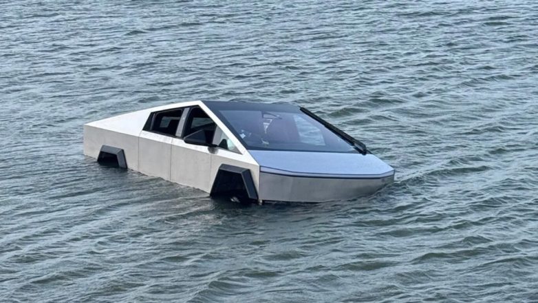 Ήθελε να δει εάν “κολυμπάει” το Tesla και τελικά κατέληξε στην φυλακή (Βίντεο) Ήθελε να δει εάν “κολυμπάει” το Tesla και τελικά κατέληξε στην φυλακή (Βίντεο)