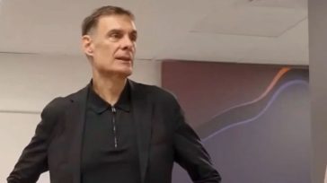 Μπαρτζώκας στα αποδυτήρια: «Ο τελικός θα είναι πιο δύσκολος»