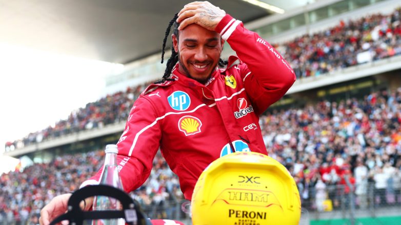 Lewis Hamilton: “Θα μείνω για αρκετό καιρό ακόμα στη Formula 1”