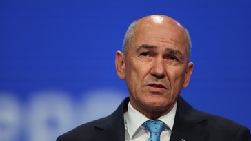 Σλοβενία: Ο Γιάνεζ Γιάνσα εξελέγη ξανά πρωθυπουργός