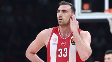 Μιλουτίνοφ: «Η δουλειά δεν έγινε, να είμαστε συγκεντρωμένοι»