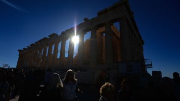 Τουρισμός: Αύξηση 28,3% στις αφίξεις και 64,3% στα έσοδα κατά το α’ τρίμηνο