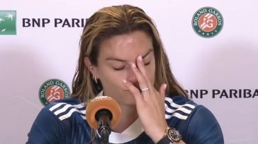 Λύγισε η Σάκκαρη μιλώντας για τη μητέρα της