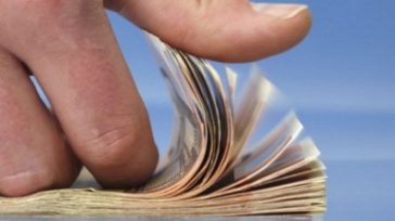 Την Παρασκευή ο ΟΠΕΚΑ πληρώνει τα κοινωνικά επιδόματα