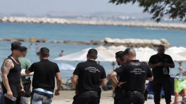 Ηράκλειο: Απείλησε με μαχαίρι τη σύντροφό του σε παραλία