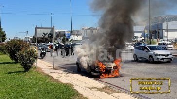 Βίντεο με αυτοκίνητο να «λαμπαδιάζει» στη λεωφόρο Βουλιαγμένης