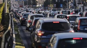 Τροχαίο στον Κηφισό: Ανατράπηκε αυτοκίνητο στο ρεύμα προς Πειραιά