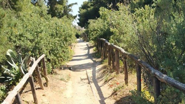 Άγνωστος επιτέθηκε σε 22χρονη στον Λυκαβηττό Άγνωστος επιτέθηκε σε 22χρονη στον Λυκαβηττό