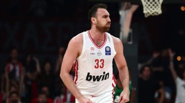 Μιλουτίνοφ: «Παίξαμε φοβερά μέχρι ενός σημείου»