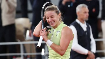 Στον τελικό του Roland Garros η Χβαλίνσκα