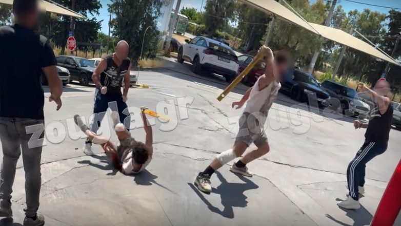 Ραφήνα: Αιματηρό περιστατικό σε πρατήριο καυσίμων – Βίντεο από τη συμπλοκή Ραφήνα: Αιματηρό περιστατικό σε πρατήριο καυσίμων – Βίντεο από τη συμπλοκή