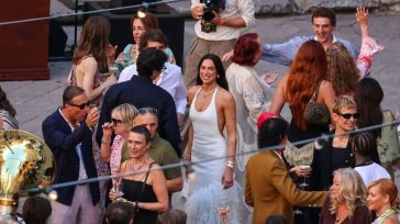 Dua Lipa – Callum Turner: Λάμψη Σικελίας στον γάμο της χρονιάς – Το φαντασμαγορικό welcome party