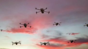 Μπαράζ ουκρανικών επιθέσεων με drones σε Αγία Πετρούπολη και Μόσχα