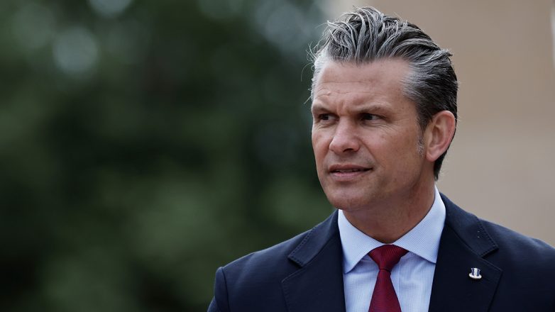 Χέγκσεθ: Οι ακτές της Ευρώπης δέχονται εισβολή επικίνδυνων ιδεολογιών μέσω της μετανάστευσης Χέγκσεθ: Οι ακτές της Ευρώπης δέχονται εισβολή επικίνδυνων ιδεολογιών μέσω της μετανάστευσης