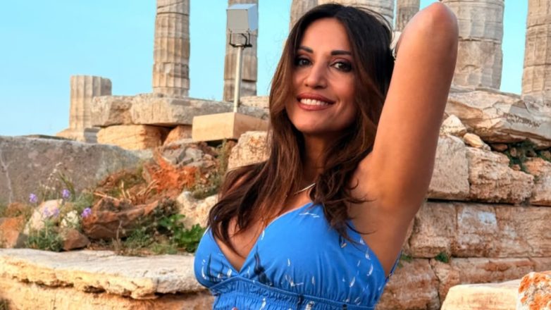 Σοφία Παυλίδου: Ποζάρει τόπλες από τις διακοπές της στους Παξούς και «ρίχνει» το Instagram Σοφία Παυλίδου: Ποζάρει τόπλες από τις διακοπές της στους Παξούς και «ρίχνει» το Instagram