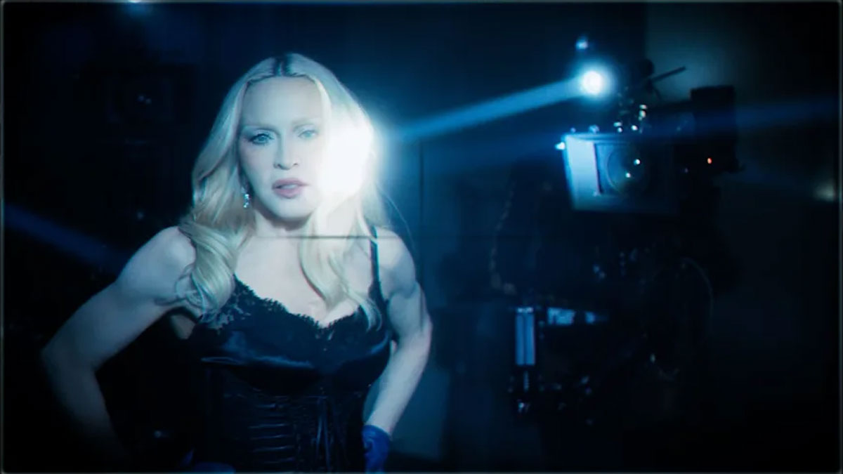 Madonna: Επέστρεψε πιο προκλητική από ποτέ στο νέο της 13λεπ