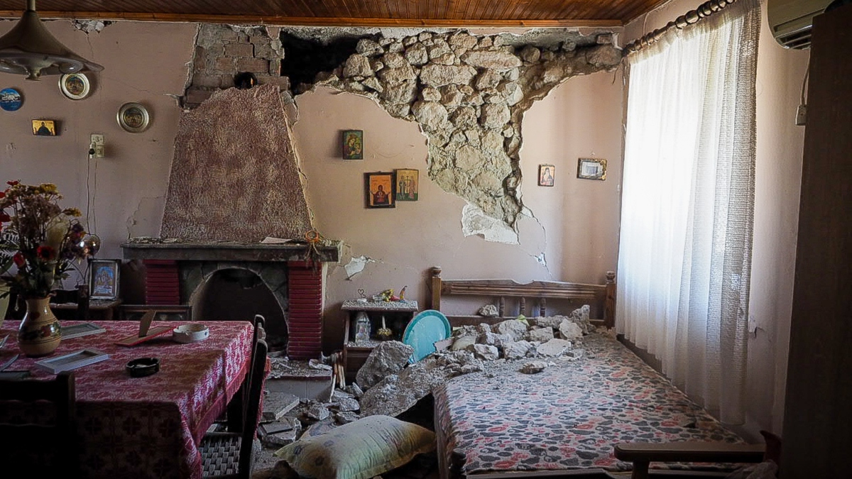 Εύβοια: Προσωρινά ακατάλληλα κρίθηκαν 26 σπίτια, μετά τον σε