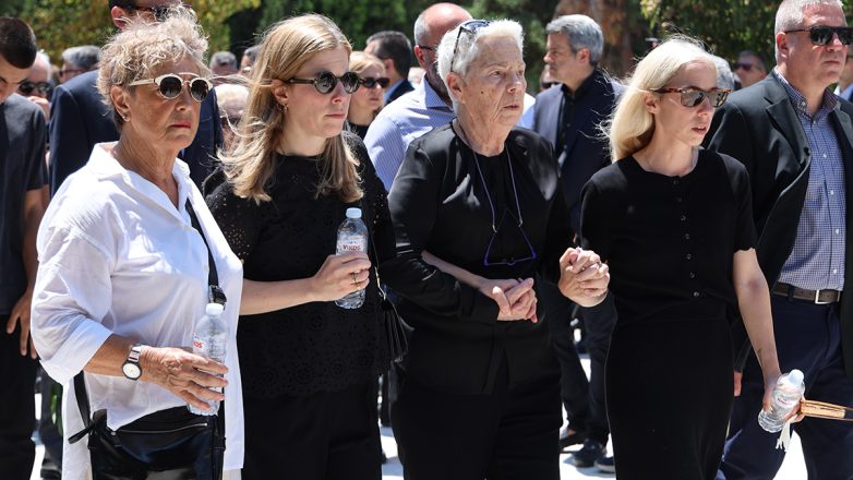 Η χήρα του Σουφλιά αρνήθηκε να χαιρετήσει τον Μητσοτάκη