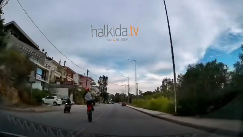 Προσπέραση με σούζα και τέρμα γκάζι στο αντίθετο ρεύμα (Βίντεο) 